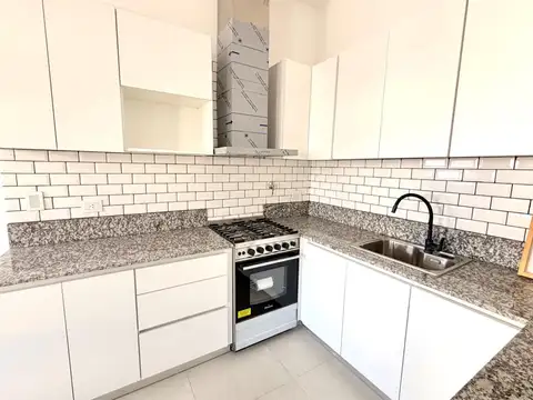 Depto Tipo Casa 4 ambientes con 2 baños