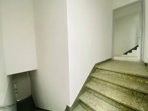 Depto Tipo Casa en Venta 66 años