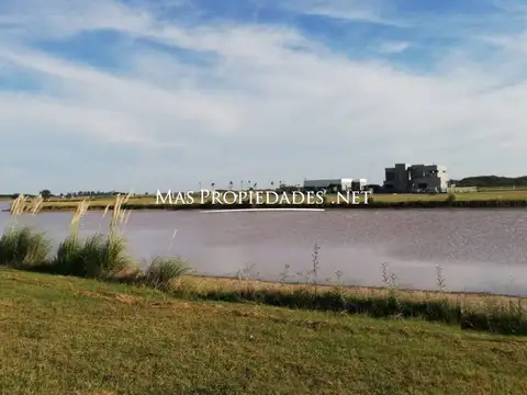 Venta Terreno / Lote a la laguna en Santa Clara Al Sur Canning