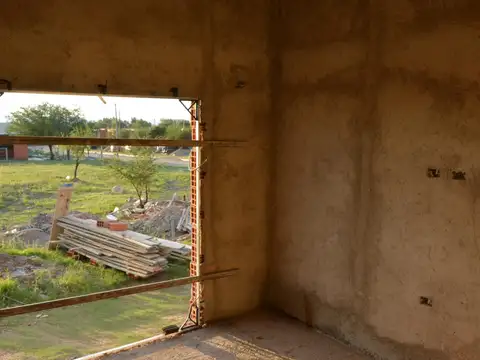 Casa 3 ambientes con 2 baños