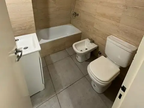 Departamento en Alquiler con 1 cochera