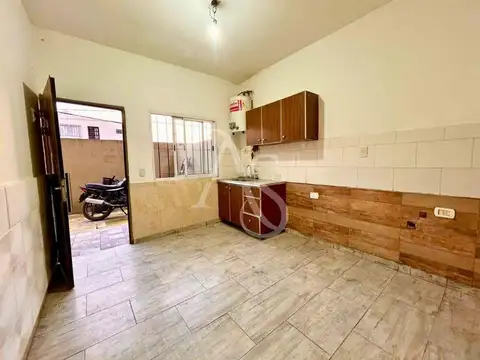 Azcuénaga  al 2800 esquina Blasco Ibañez