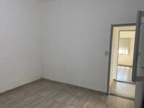 Depto Tipo Casa en Alquiler 45 años