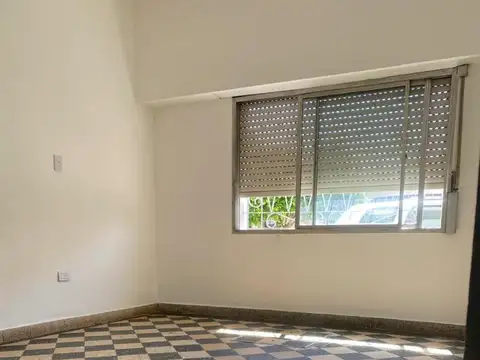 Depto Tipo Casa en Alquiler de 3 ambientes