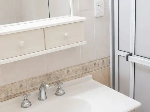 Venta de casa en Godoy Cruz apta Credito