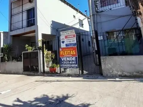 Montgolfier 3975, B1757HFU Gregorio de Laferrere, Provincia de Buenos Aires, Argentina, Gregorio De Laferrere, Buenos Aires, Argentina.