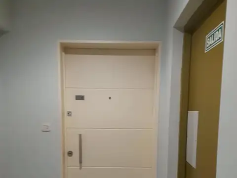 Departamento en Alquiler en Parque Chacabuco, $ 800.000