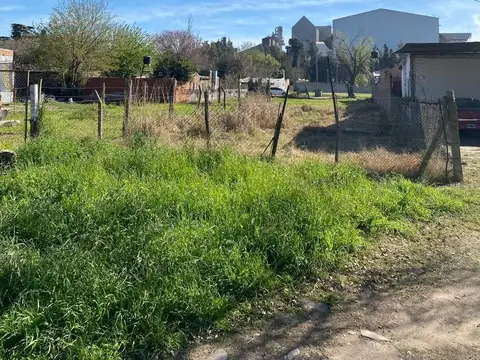 Terreno en Venta 61  mts Fondo
