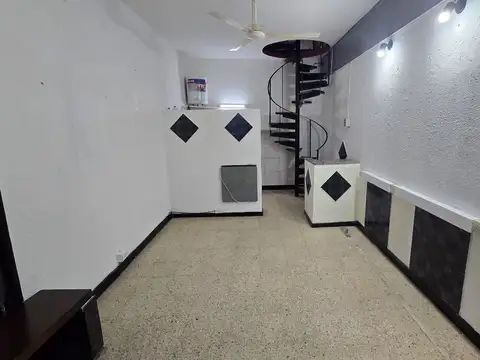 Alquiler Local En Galeria Cuenta Con Agua Ideal Peluqueria