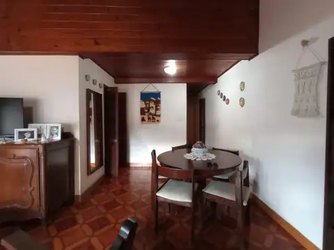 Depto Tipo Casa en Venta de 4 ambientes