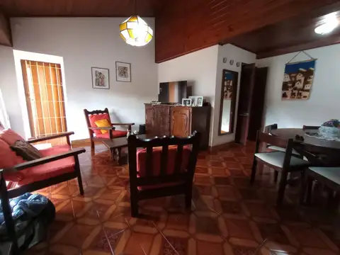 Depto Tipo Casa en Venta con 1 cocheras