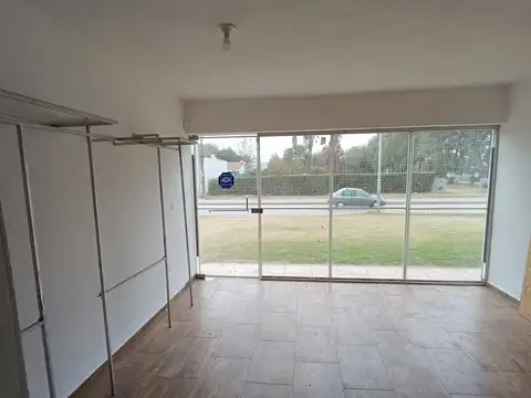 av. ohiggins 6100, Piso av.