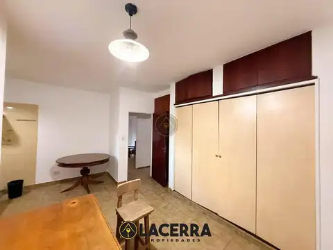 Casa en alquiler en Villa Ballester
