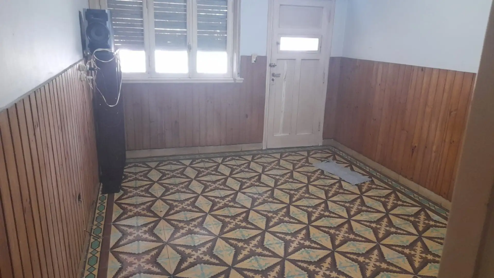 Casa 3 ambientes - A reciclar - Mateotti y San Salvador, Las Avenidas