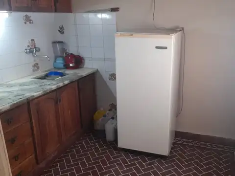 Casa 3 ambientes - A reciclar - Mateotti y San Salvador, Las Avenidas