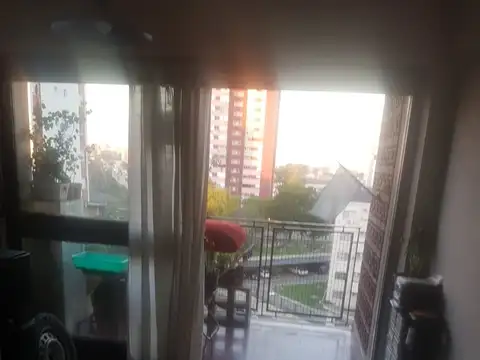 "OPORTUNIDAD" EXCELENTE DEPARTAMENTO EN EDIFICIO 69 4 Amb "V. CELINA"