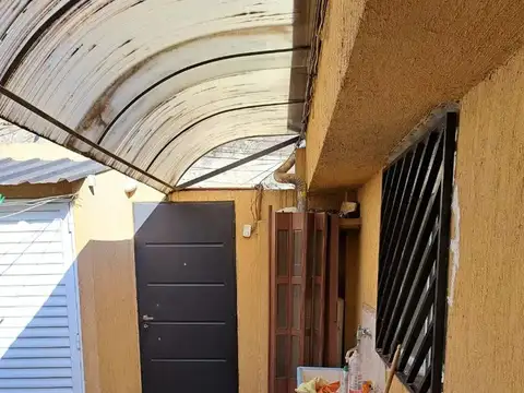 Venta de departamento a metros de av.Crovara