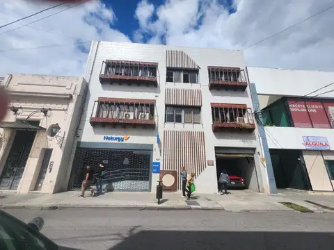 OFICINAS - PLANTA DIVIDIDA - CENTRO, SALTA