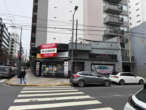 Local en Alquiler 50 años