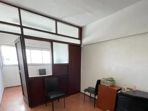 VENTA. OFICINA en calle San Martin al 3000 de Mar del Plata