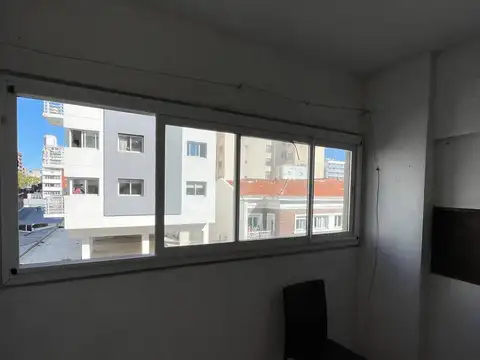 VENTA. OFICINA en calle San Martin al 3000 de Mar del Plata