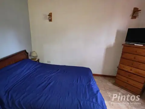 Casa 5 ambientes con 1 baño