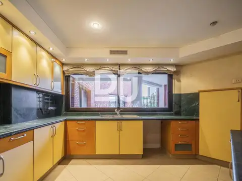 Edificio Comercial a la venta en Morón Centro