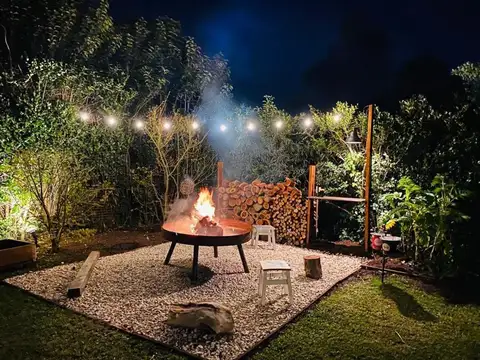 Casa en Venta con 4 cocheras