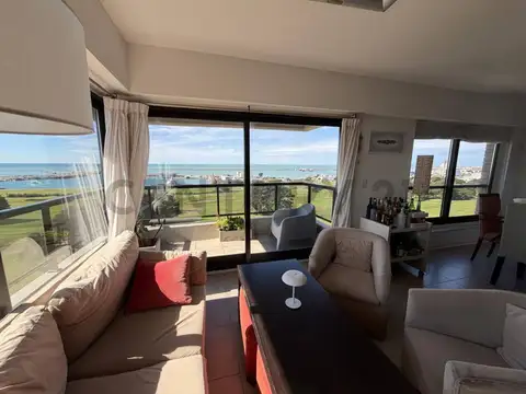 Departamento en Alquiler de 3 dormitorios
