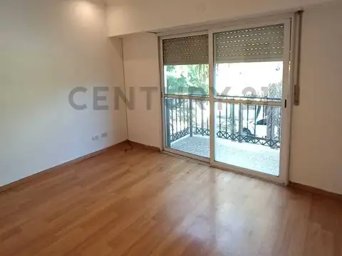 Departamento en Alquiler en La Lonja, USD 600