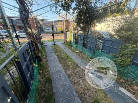 Depto Tipo Casa en Alquiler de 2 ambientes