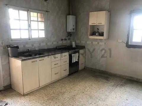 Venta PH 3 Ambientes en Valentín Alsina, Lanús.