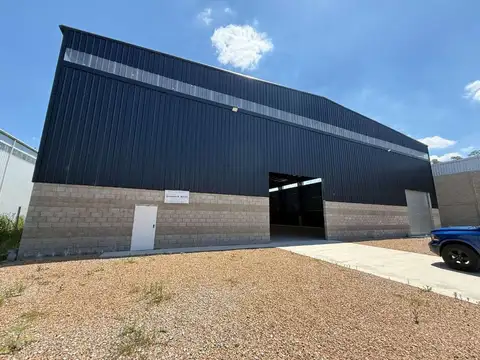 ALQUILER GALPÓN INDUSTRIAL A ESTRENAR MORENO