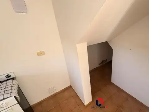 Casa en Alquiler en Arguello, $ 700.000