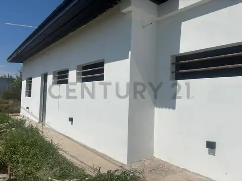 CASA EN VENTA EN GONNET A TERMINAR - CON PARQUE - 2 DORMITORIOS - VILLA CASTELLS