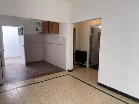 Depto Tipo Casa en Alquiler de 2 dormitorios