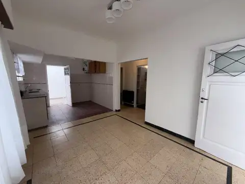 Depto Tipo Casa en Alquiler de 3 ambientes