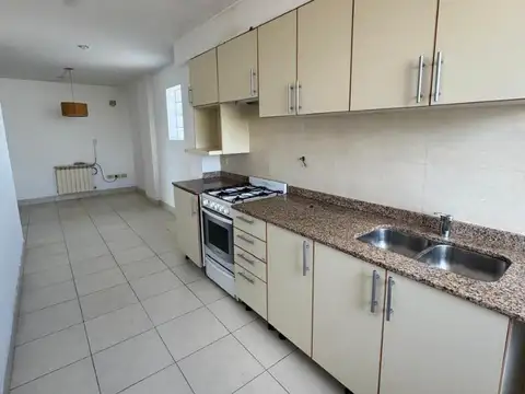 Departamento en Alquiler de 3 ambientes