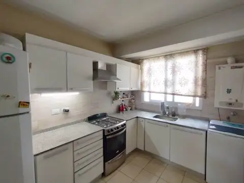 VENTA - Departamento SEMIPISO c/cochera - 4 ambientes - MONTE GRANDE - Apto Credito