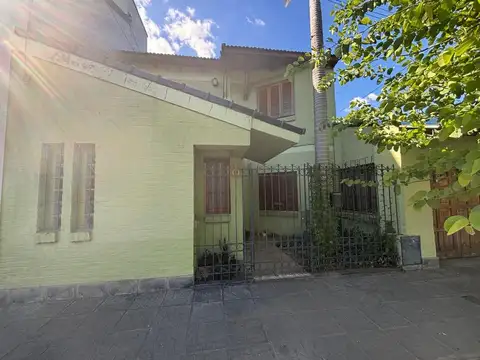 CASA EN VENTA - GUADALUPE OESTE- SANTA FE
