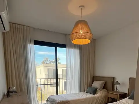 Duplex 4 Ambientes con amenities en Benavidez