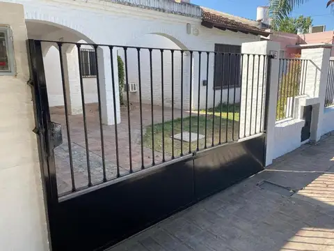 Casa en venta en Marcos Paz 