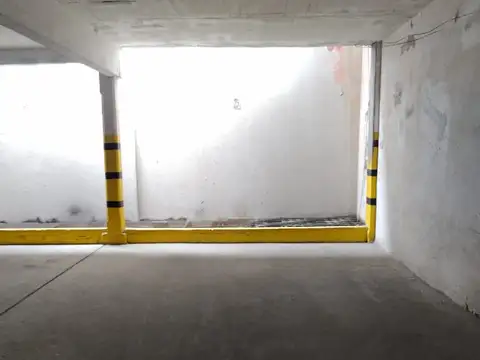 113 - MENSAJERIAS 200, Piso 1