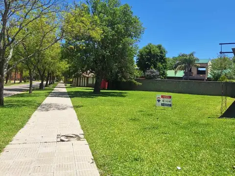 VENTA TERRENO EN LLAMBI CAMPBELL.-