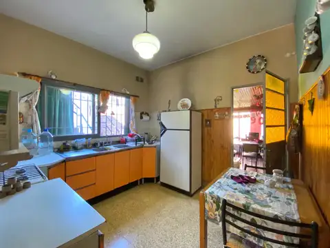 Casa en Venta en Villa Santos Tesei, USD 130.000