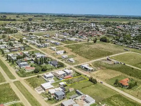 Terreno en Venta 15  mts Frente