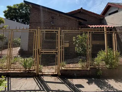 CASA EN VENTA VILLA LUZURIAGA - TOMA MENOR VALOR - FINANCIA