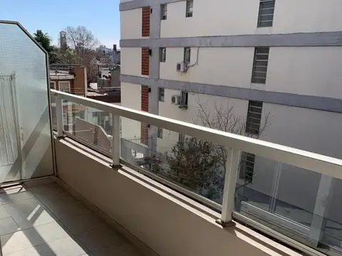 Departamento en Venta al Noreste