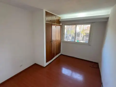 Departamento en Alquiler en Alberdi, $ 700.000