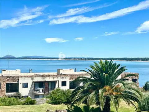 Departamento 5 ambientes con 3 baños